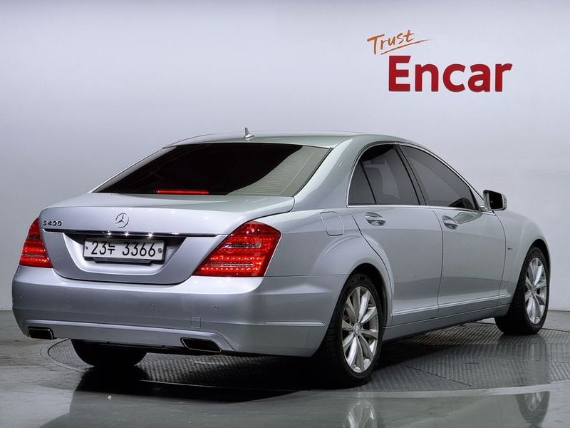 2012 Mercedes-Benz S-Class S350 BlueTEC photo 2