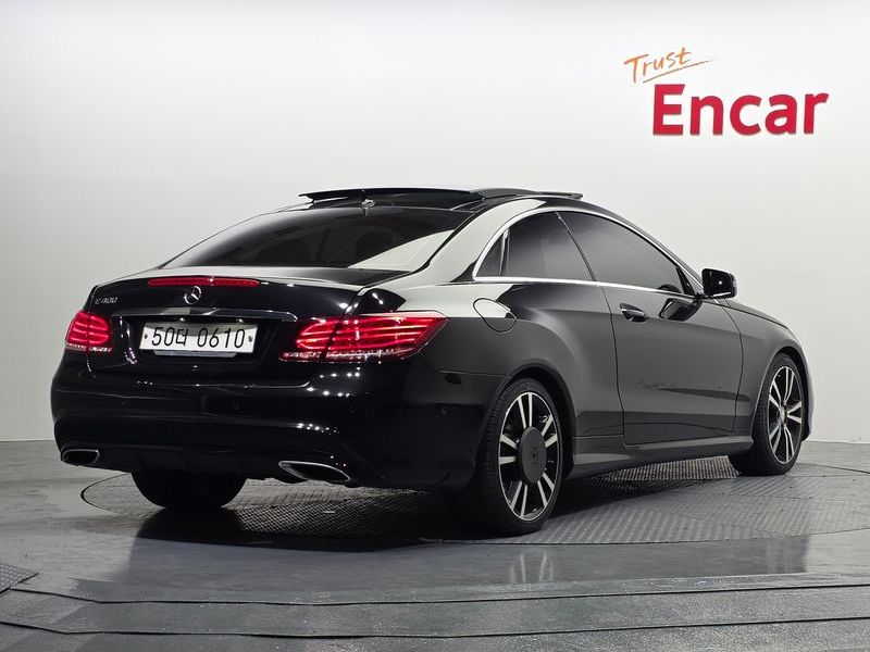 2016 Mercedes-Benz E-Class E400 Coupe photo 2