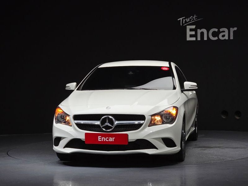 2014 Mercedes-Benz A-Class CLA250 4MATIC photo 3