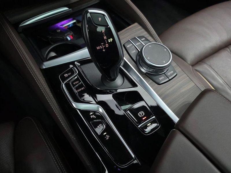 2021 BMW 6시리즈 GT 620d xDrive M Sport photo 9