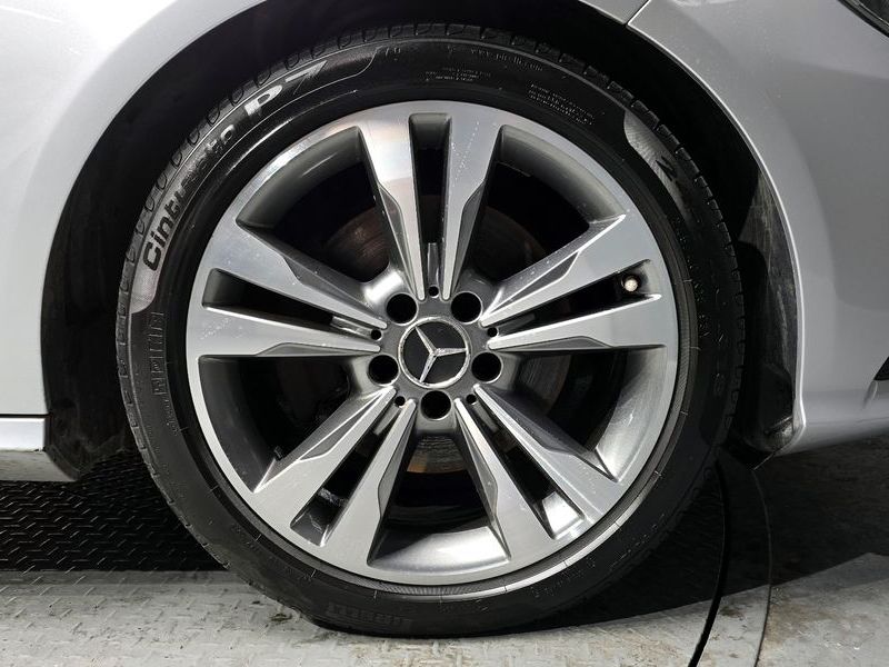 2014 Mercedes-Benz E-Class E300 4MATIC Avantgarde photo 5