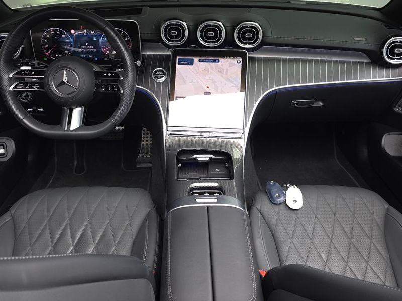 2024 Mercedes-Benz E-Class CLE450 4MATIC Cabriolet photo 7