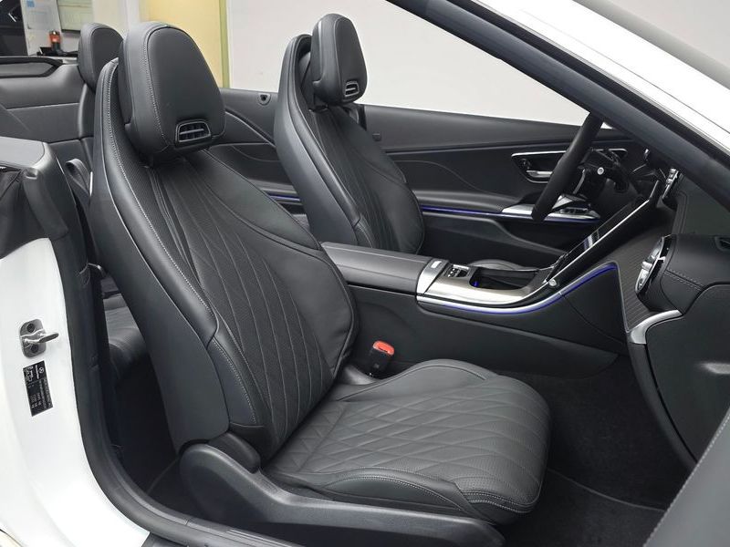 2024 Mercedes-Benz E-Class CLE450 4MATIC Cabriolet photo 10