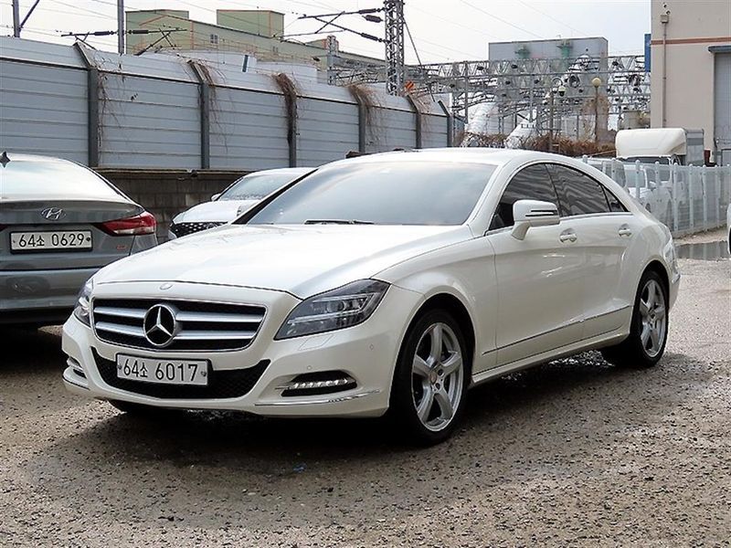 2014 Mercedes-Benz S-Class CLS350 photo 2