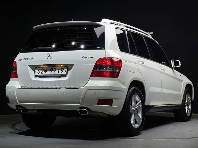 2012 Mercedes-Benz GLK-Class GLK220 CDI BlueEFFICIENCY photo 2