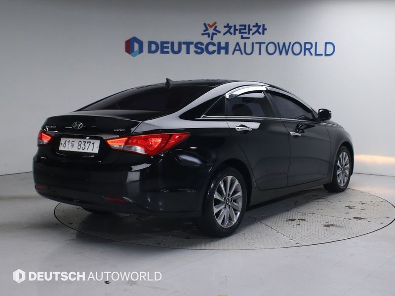 2013 Hyundai Sonata CVVL Smart photo 2