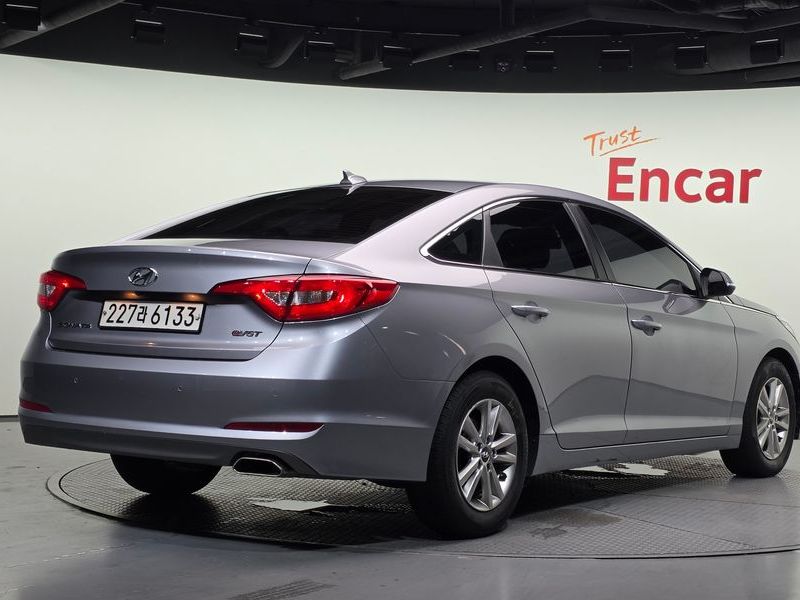 2016 Hyundai Sonata 1.7 Diesel Style photo 2