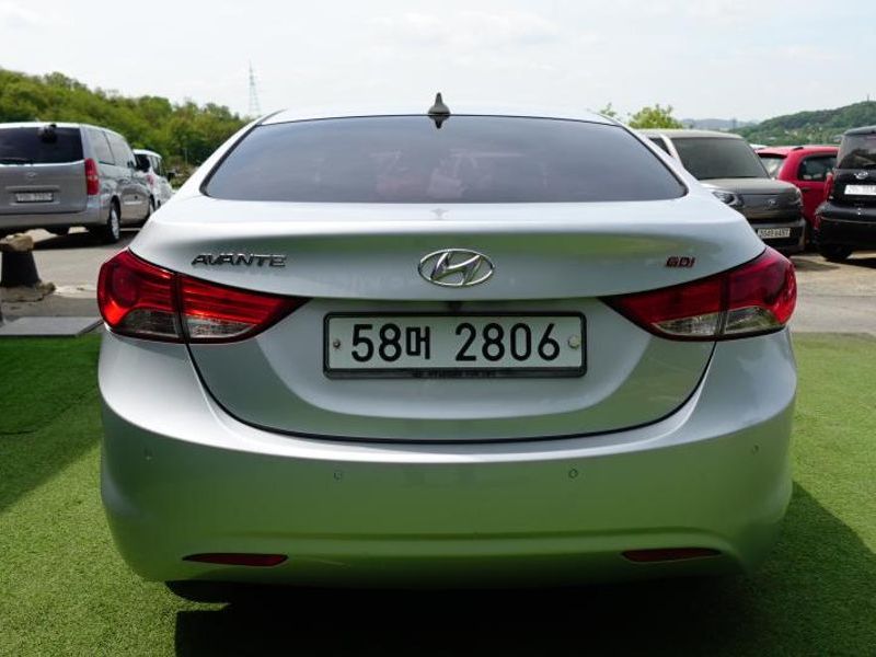 2013 Hyundai Avante M16 GDI Luxury photo 4