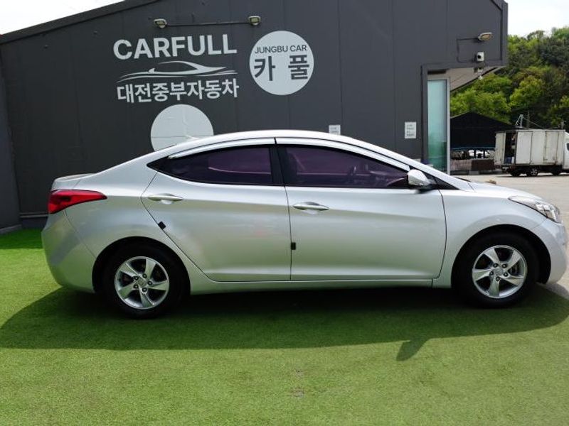 2013 Hyundai Avante M16 GDI Luxury photo 5
