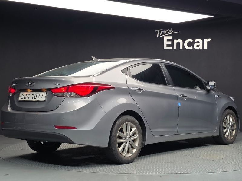 2014 Hyundai Avante 1.6 VGT Smart Standard photo 2