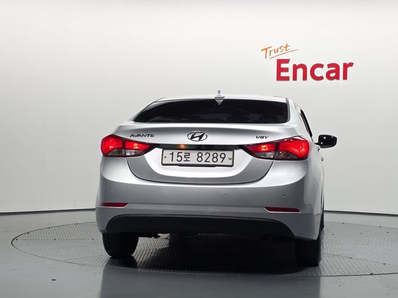 2016 Hyundai Avante 1.6 VGT Smart Standard photo 4