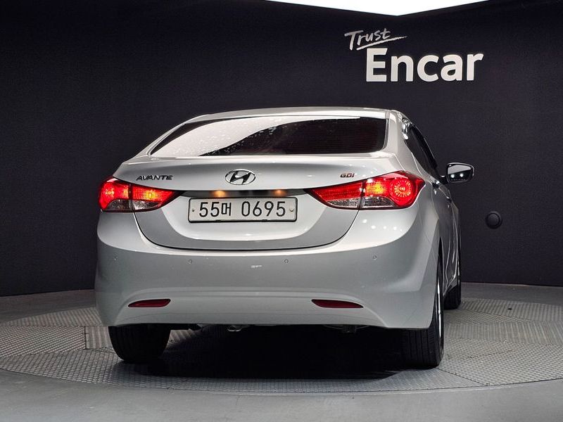 2013 Hyundai Avante M16 GDI Smart photo 4