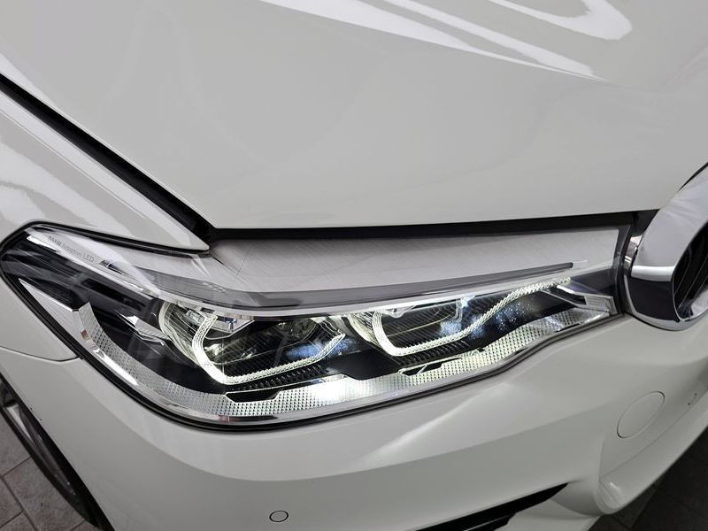2018 BMW 5 Series 530i M Sport Package Plus photo 22