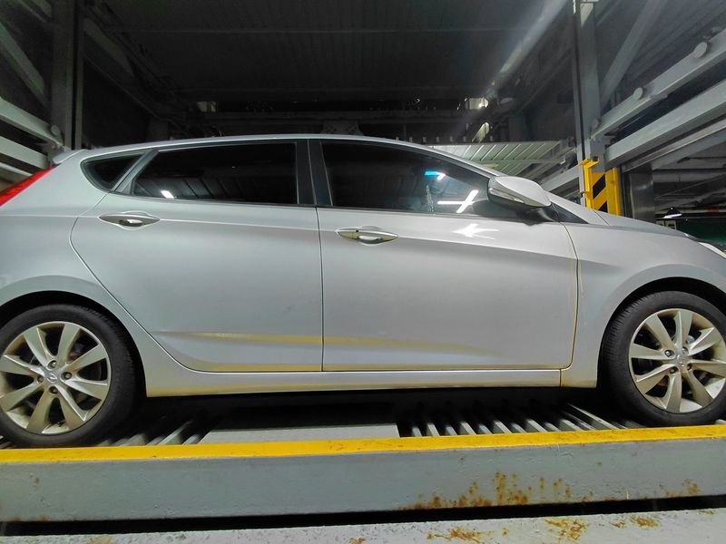 2012 Hyundai Accent 1.6 GDI Top photo 2