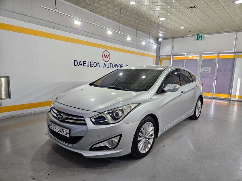 2013 Hyundai i40 1.7 VGT Smart photo 2