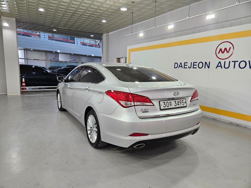 2013 Hyundai i40 1.7 VGT Smart photo 3