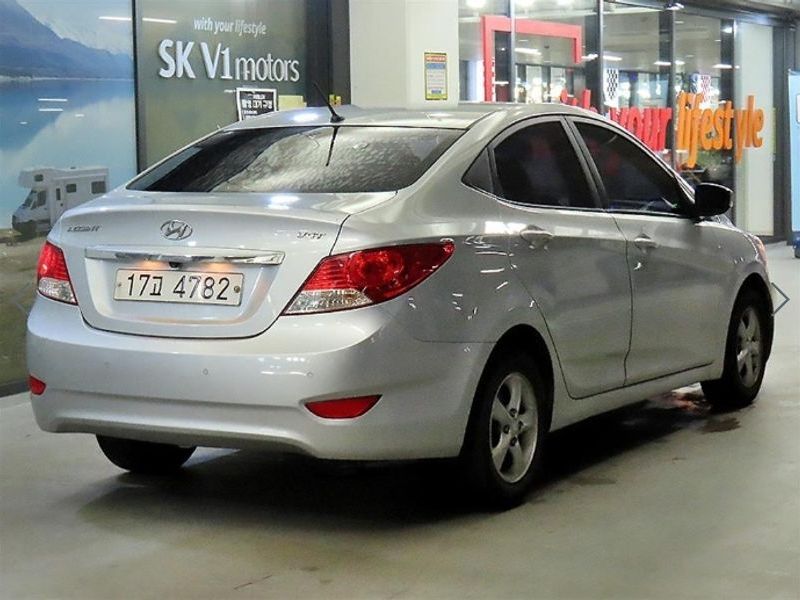 2015 Hyundai Accent Diesel 1.6 VGT Modern photo 4