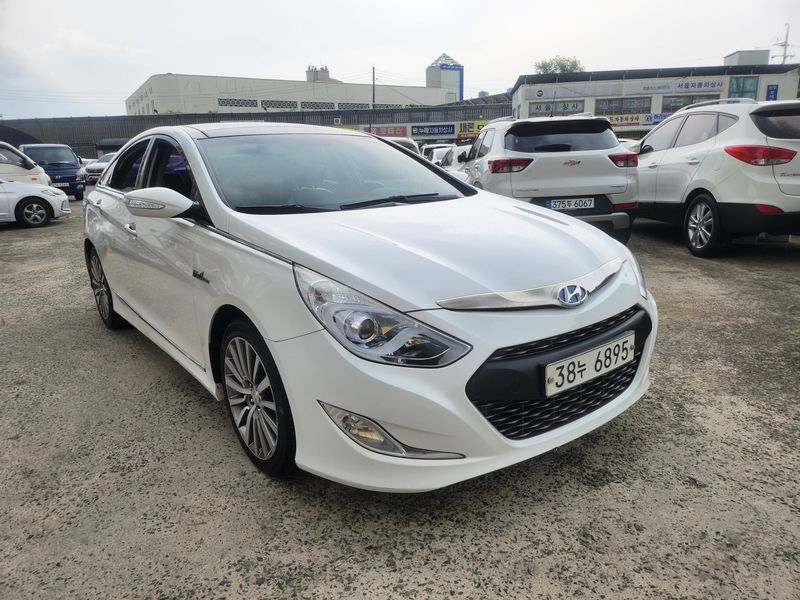 2012 Hyundai Sonata 2.0 Premier photo 2