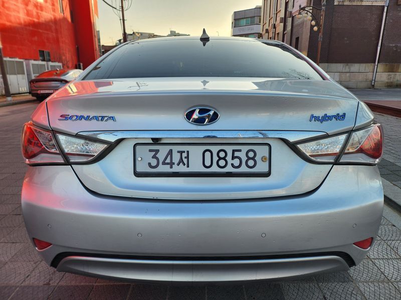 2014 Hyundai Sonata 2.0 Modern photo 2