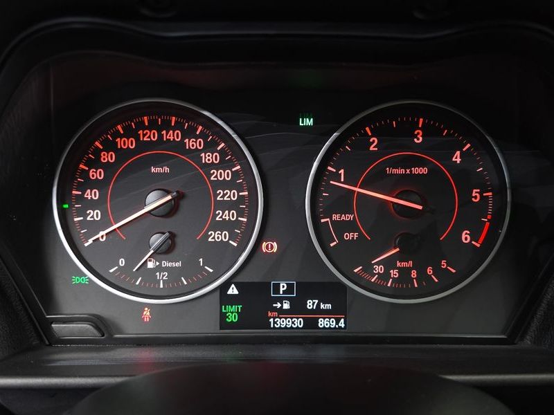 2017 BMW 1시리즈 118d Sport 5Door photo 8