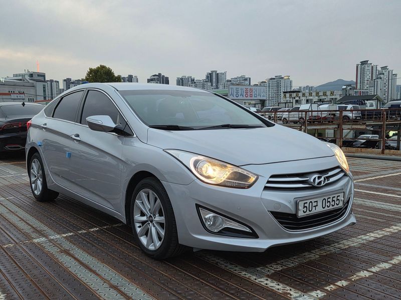 2012 Hyundai i40 1.7 VGT Smart photo 2