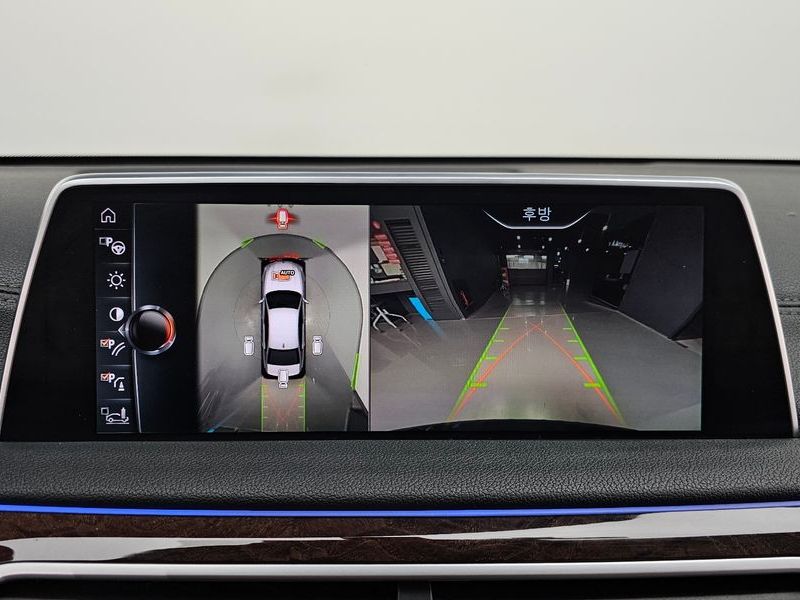 2016 BMW 7 Series 730Ld xDrive photo 15