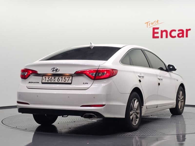 2015 Hyundai Sonata LPI Smart photo 2