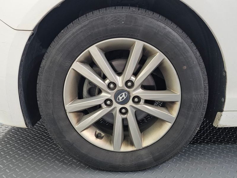 2015 Hyundai Sonata LPI Smart photo 5