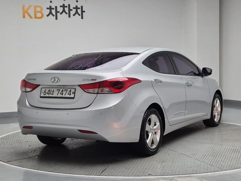 2012 Hyundai Avante M16 GDI Premier photo 4