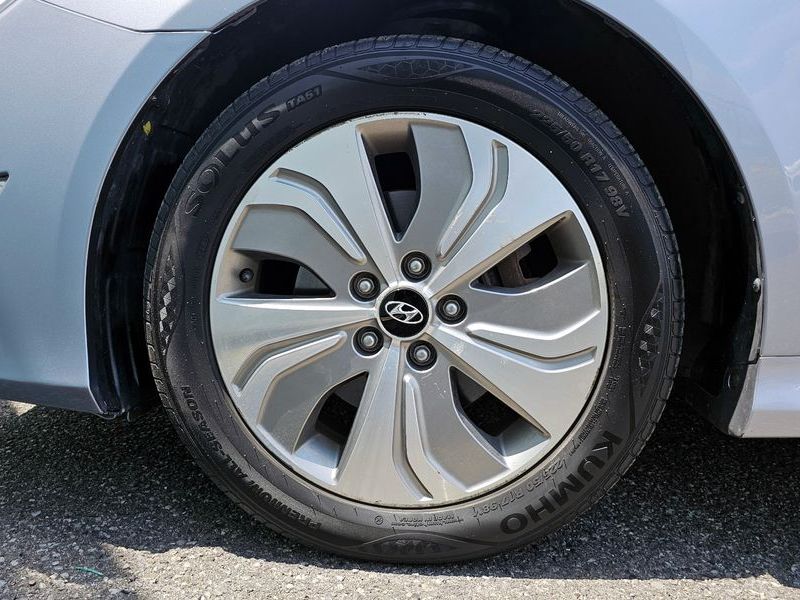 2015 Hyundai Sonata 2.0 Modern photo 5