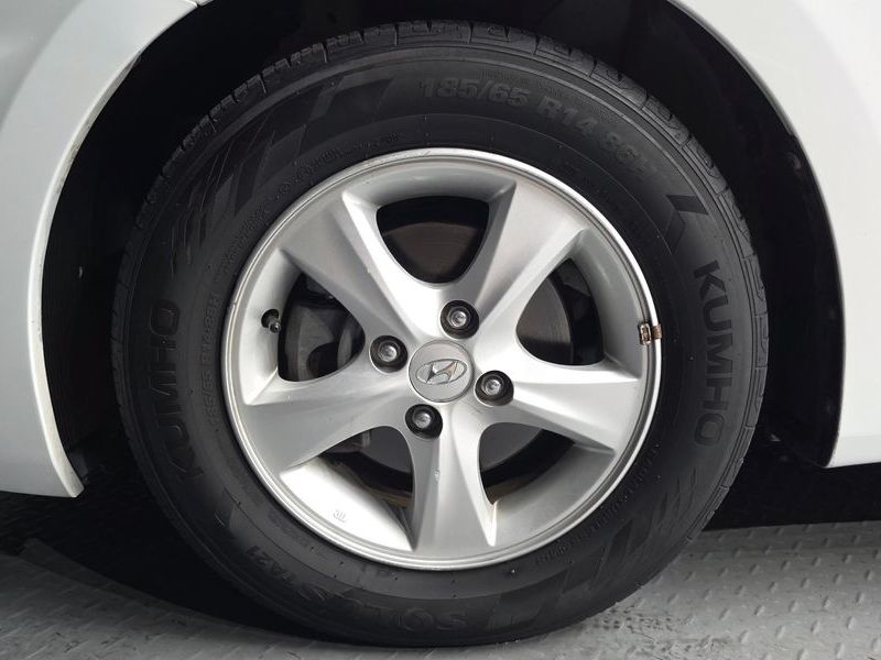 2015 Hyundai Accent Diesel 1.6 VGT Modern photo 5