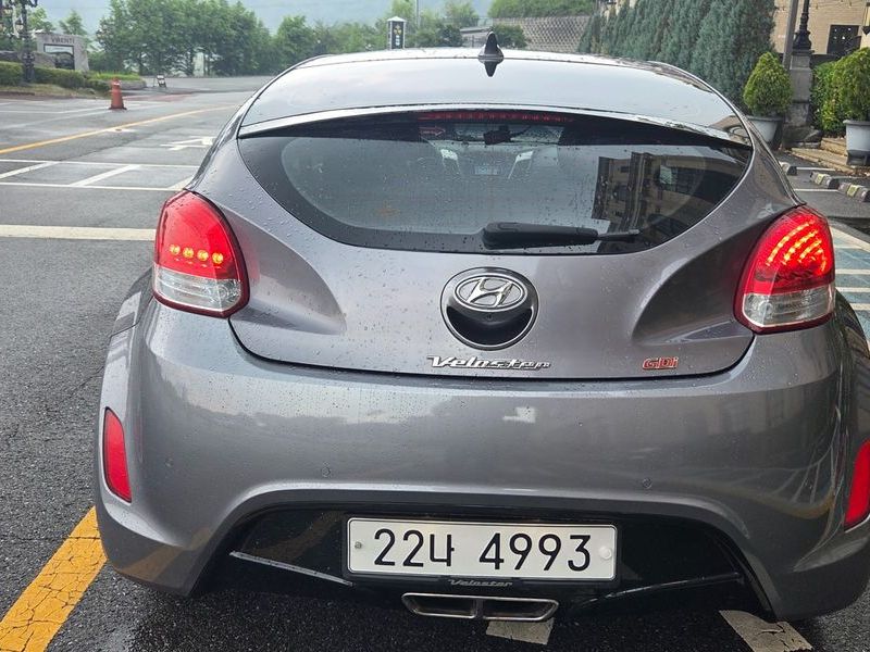 2012 Hyundai Veloster Extreme photo 4