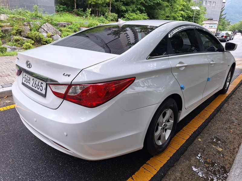 2013 Hyundai Sonata LPI Style photo 4