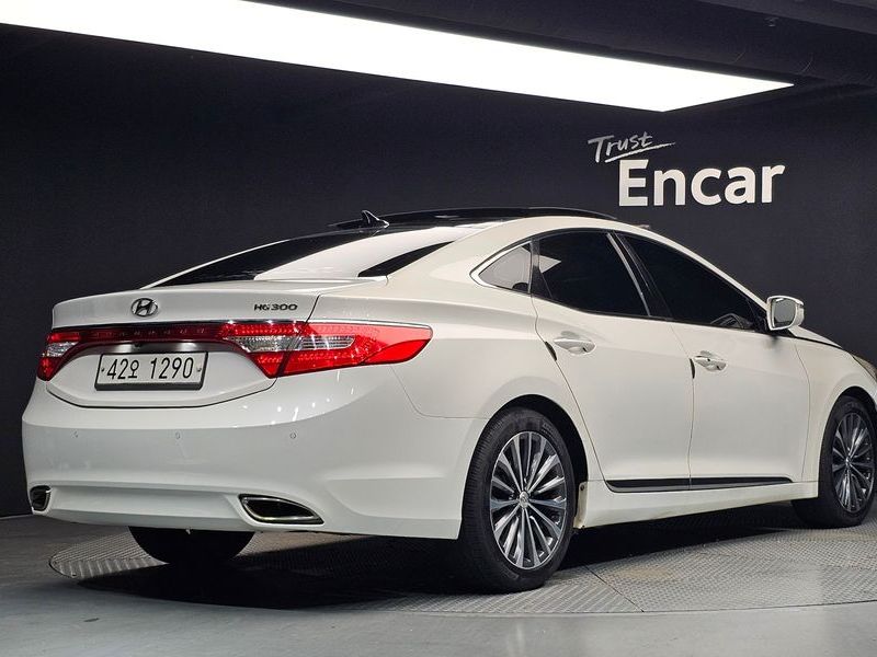 2014 Hyundai Grandeur LPG HG300 Premium photo 2