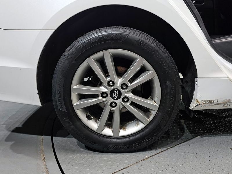 2015 Hyundai Sonata LPI Smart photo 5