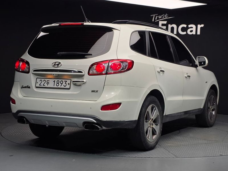2012 Hyundai Santa Fe 2WD(2.0 e-VGT) MLX Luxury photo 2