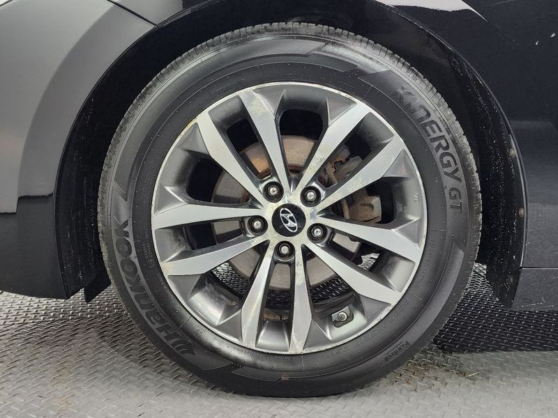 2012 Hyundai Grandeur HG240 Luxury photo 5