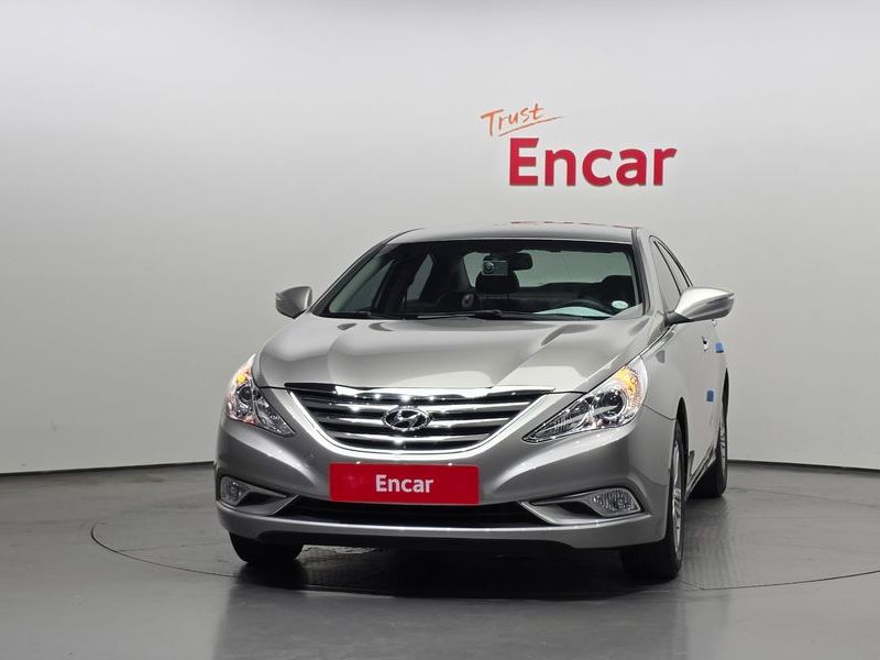 2013 Hyundai Sonata LPI Modern photo 3