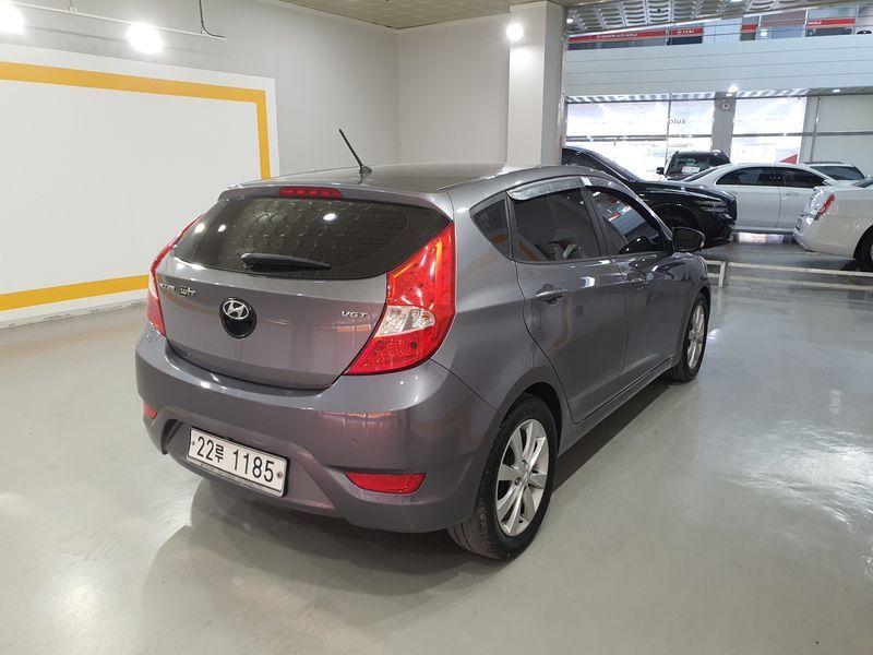 2014 Hyundai Accent Diesel WIT 1.6 VGT Modern photo 5
