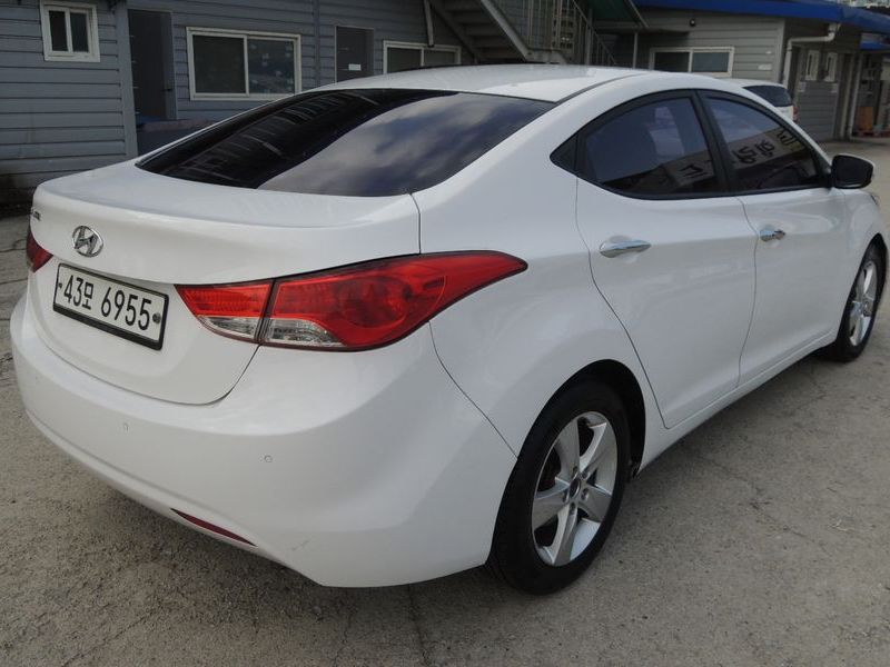 2013 Hyundai Avante M16 GDI Avenue photo 4