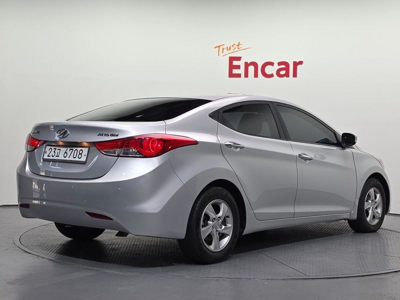 2012 Hyundai Avante M16 GDI Luxury photo 2