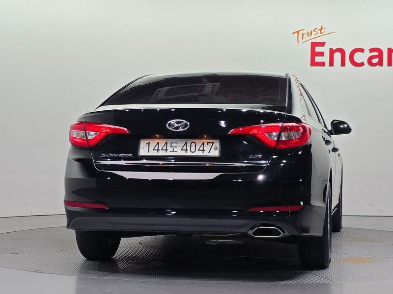 2017 Hyundai Sonata LPI Smart photo 4