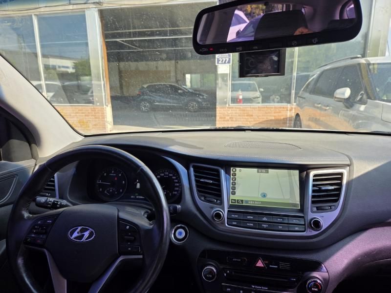 2016 Hyundai Tucson Diesel 1.7 2WD Modern photo 3