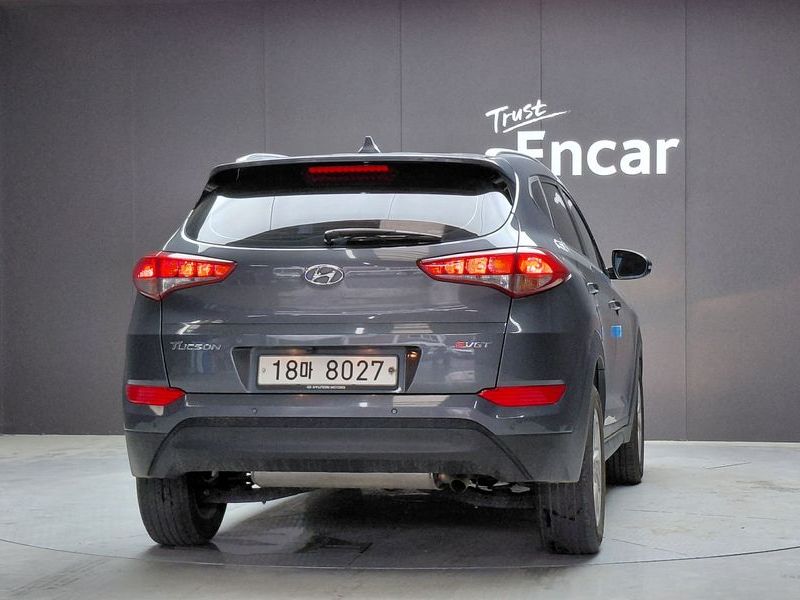 2016 Hyundai Tucson Diesel 1.7 2WD Modern photo 4