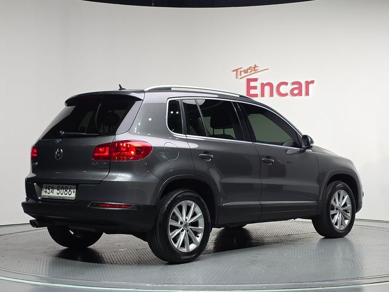 2013 Volkswagen Tiguan 2.0 TDI Comfort 5N photo 2