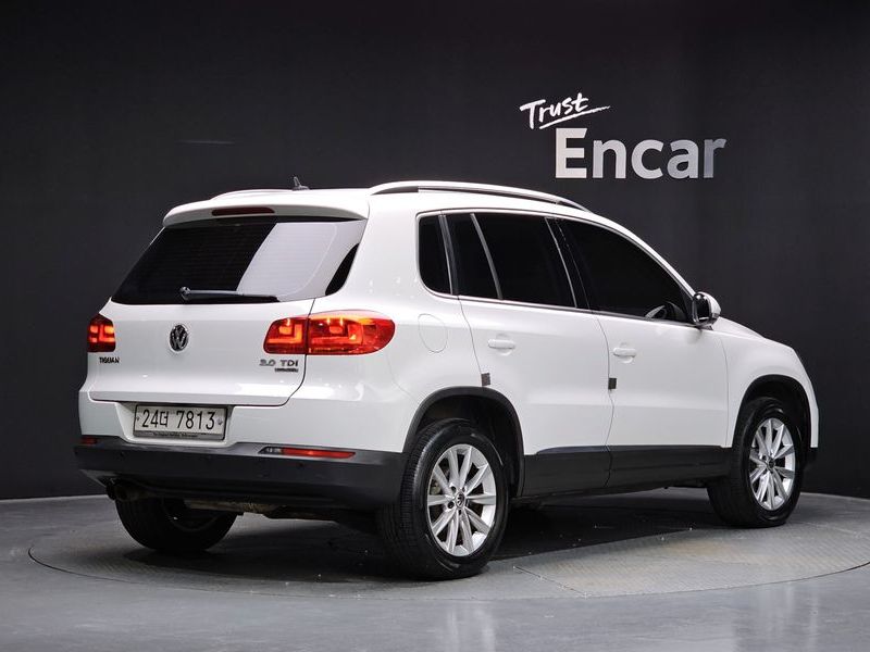 2014 Volkswagen Tiguan 2.0 TDI Comfort 5N photo 2