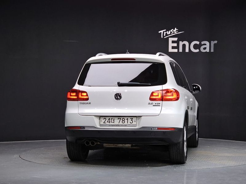 2014 Volkswagen Tiguan 2.0 TDI Comfort 5N photo 4