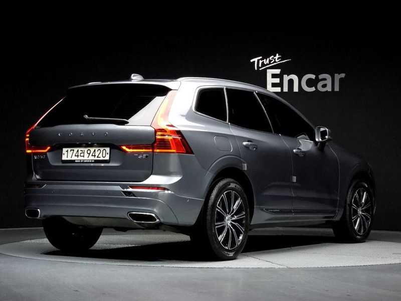 2018 Volvo XC60 T6 Inscription photo 2