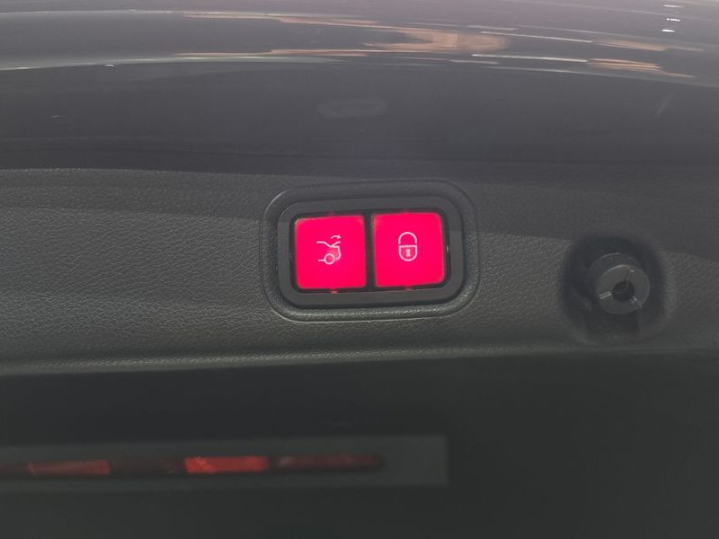 2020 Mercedes-Benz E-Class E300 4MATIC Exclusive photo 21