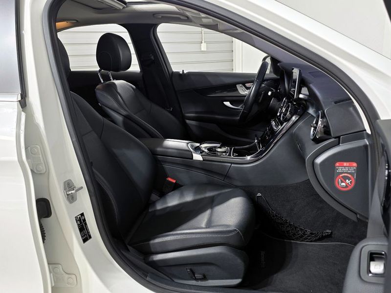 2016 Mercedes-Benz C-Class C200 d photo 10